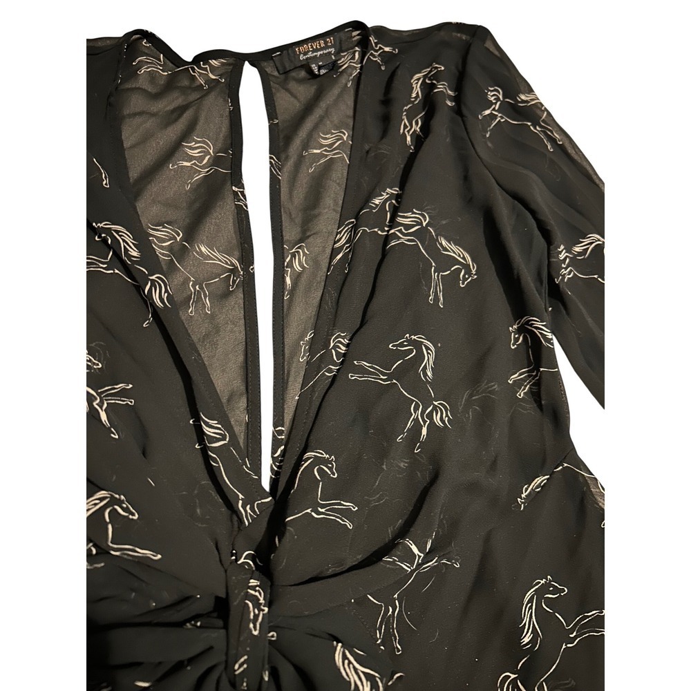 Forever 21 Black Sheer Horse Print Twist Front V Neck Long Sleeve Top Womens M - Picture 6 of 8